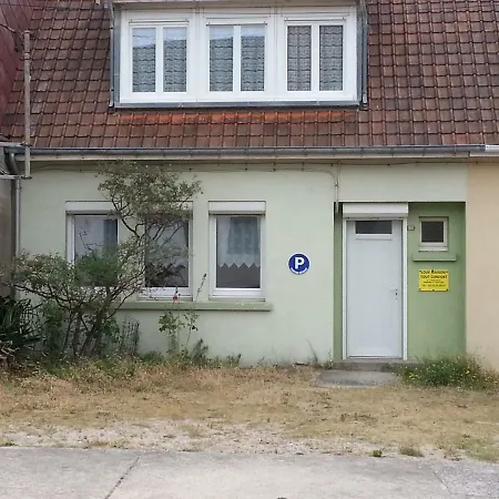 Dom wakacyjny Maison Bord De *